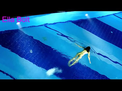 ❤️ Ech kann net ophalen ze kucken, jonk Blond gefaange schwammen plakeg am ELLA BOLT Resort Pool ☑ Qualitéit Sex bei eis lb.full-porner-com.ru ❌❤